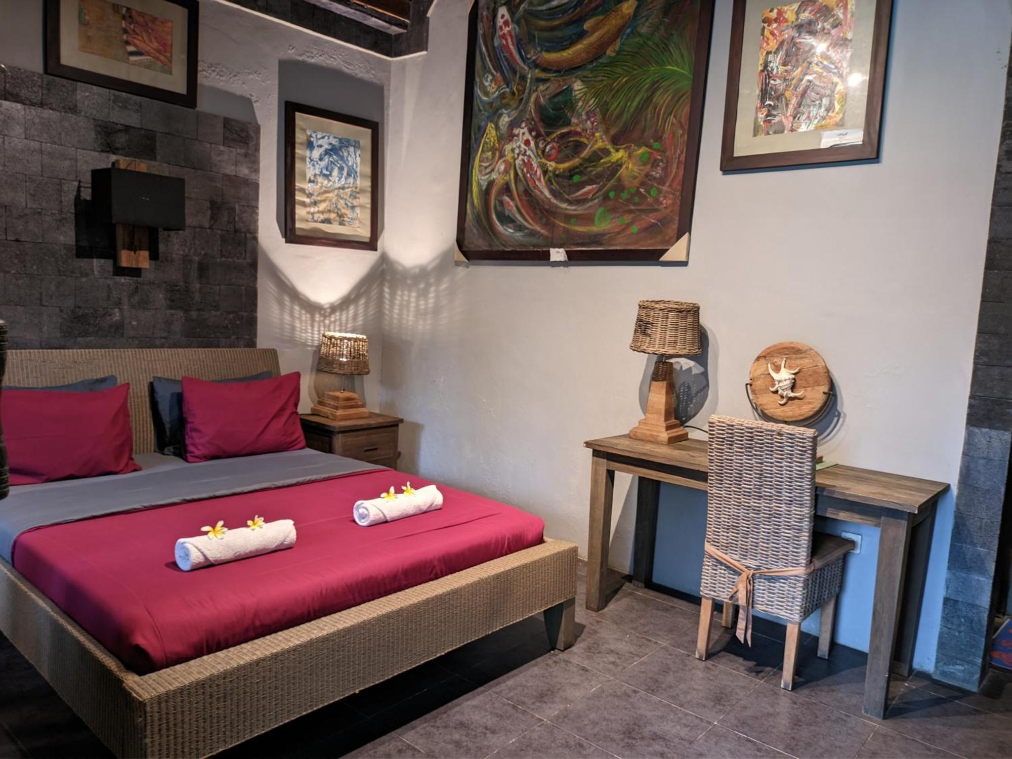 Astuti Gallery Homestay Yogyakarta Extérieur photo