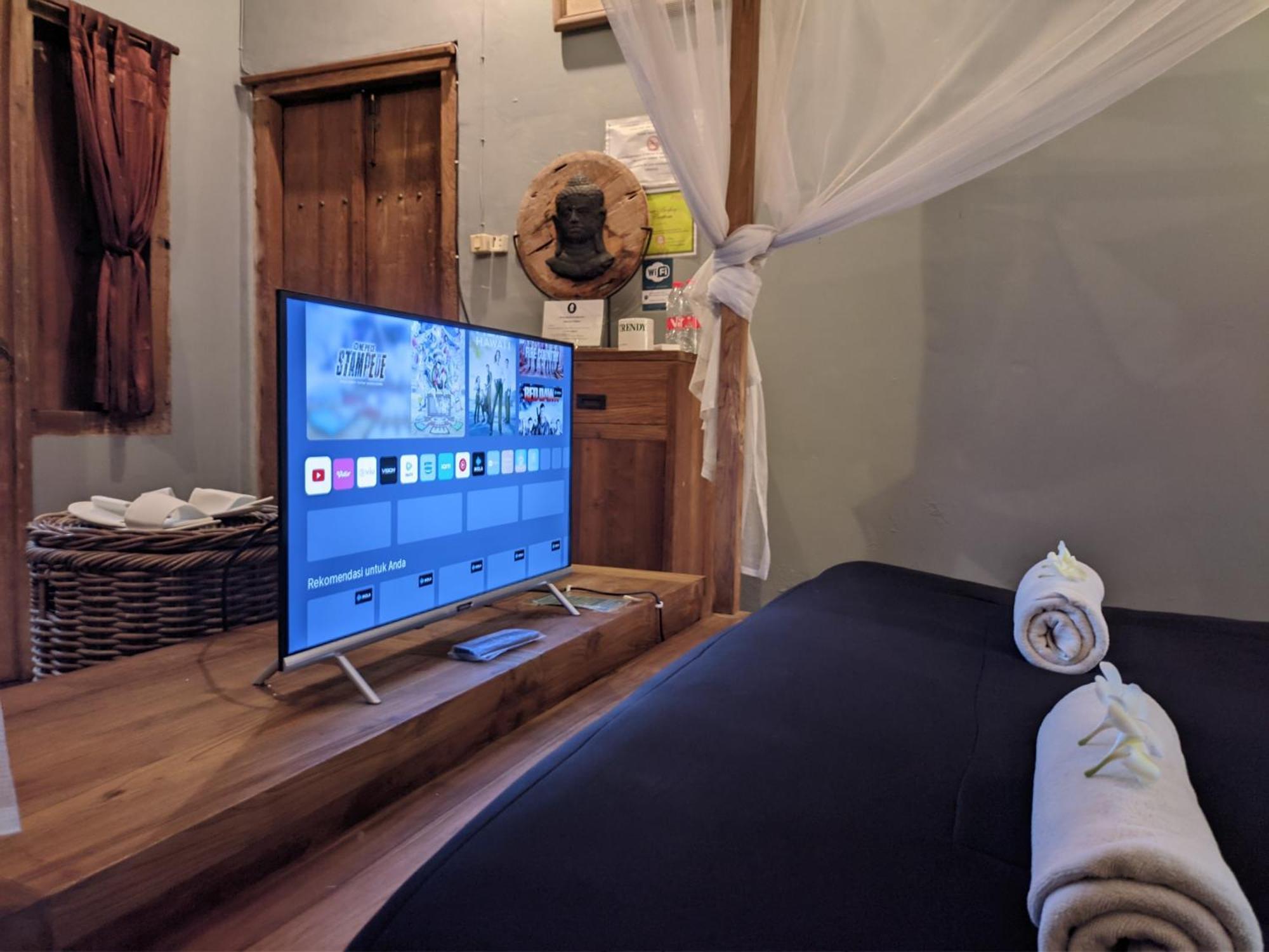 Astuti Gallery Homestay Yogyakarta Extérieur photo