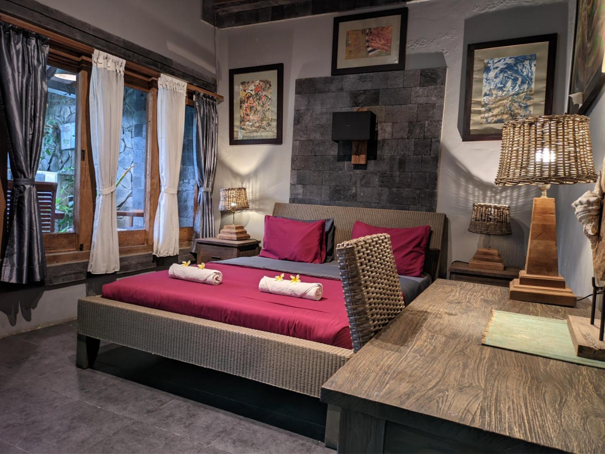 Astuti Gallery Homestay Yogyakarta Extérieur photo