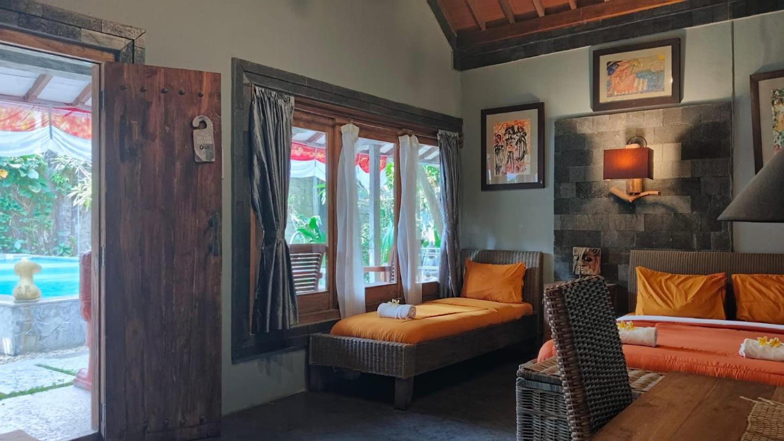 Astuti Gallery Homestay Yogyakarta Extérieur photo